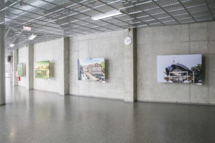 Panevėžio fotografijos galerijos vedėjas Sigitas Laurinavičius Lietuvos šimtmečiui parengė labai didelę dovaną – 40 grandiozinių fotografijų su laisvės ir tapatybės ženklais.