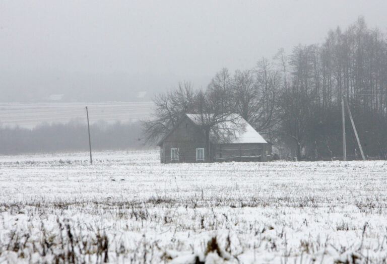 Panevėžio rajono savivaldybės taryba šiandien posėdyje vienbalsiai patvirtino 2018 metų savivaldybės biudžetą. Biudžetas yra subalansuotas, be deficito. Planuojamos pajamos ir asignavimai – 33,7 mln. Tai beveik 3 mln. eurų daugiau nei praėjusiais metais.