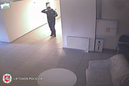 2018-03-21 Panevėžyje, Laisvės a., salone „Mezon“ nenustatytas vyriškis pavogė piniginę.