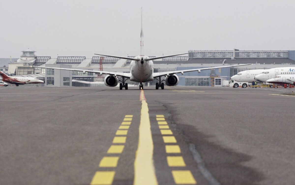 Susisiekimo ministerija užsakė analizę kiek kainuotų naujas oro uostas ir kur jį būtų galima statyti.