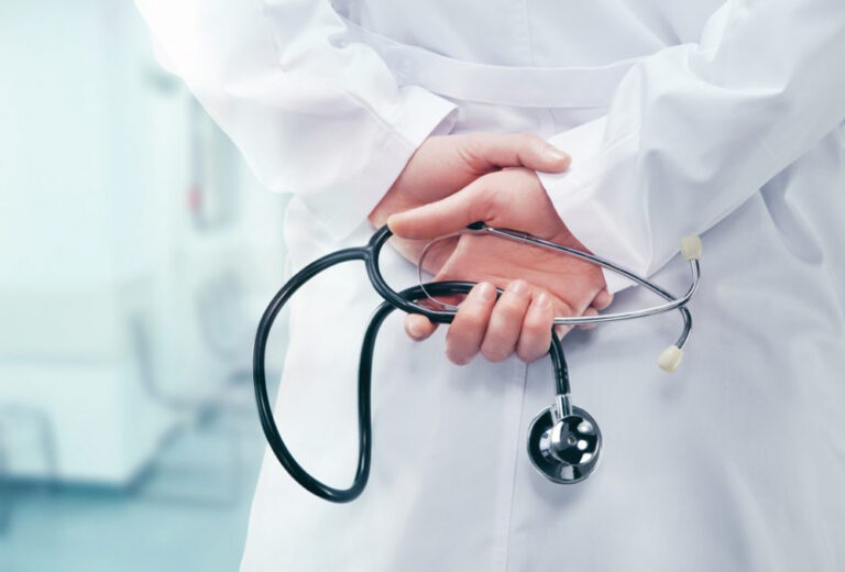 Artėjančios medicinos darbuotojo dienos proga Lietuvos gydytojų sąjungos Panevėžio filialas kviečia gyventojus išrinkti savo mylimiausią gydytoją.