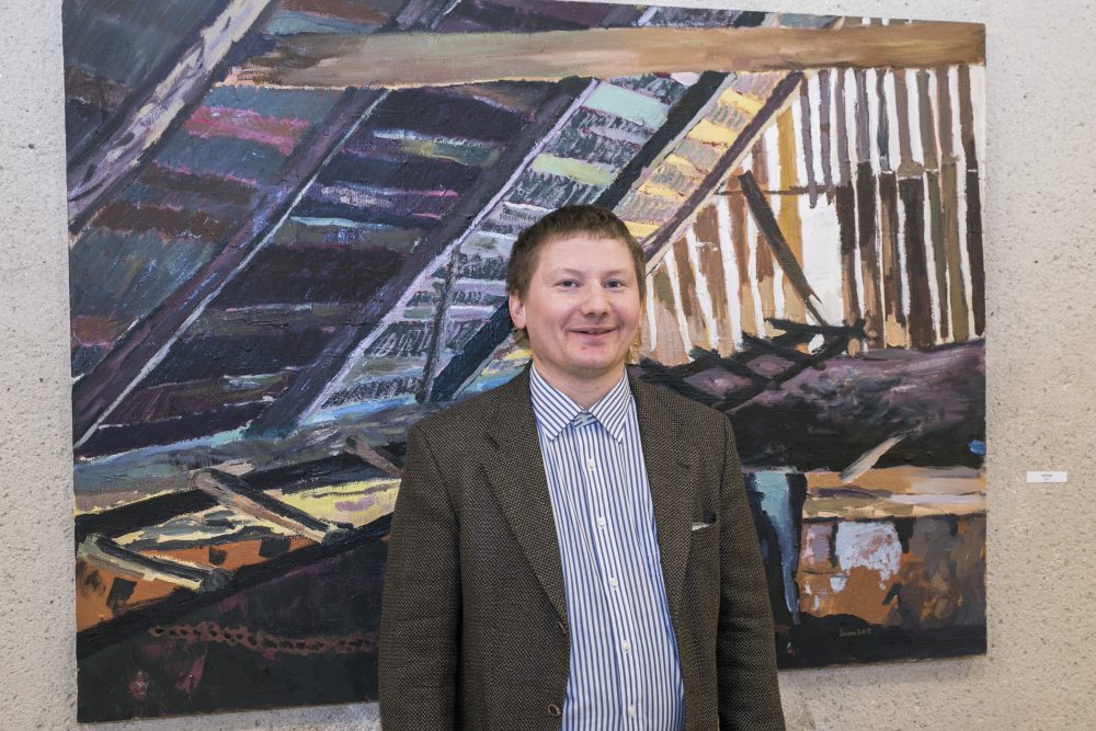 Trečiadienio pavakare Panevėžio miesto Dailės galerija kvietė grynosios tapybos mėgėjus į jaunosios kartos tapytojo Antano Šerono parodos atidarymą.