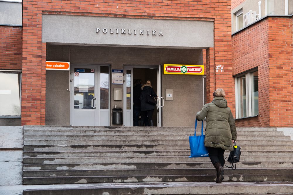 Nacionalinio visuomenės sveikatos centro prie Sveikatos apsaugos ministerijos Panevėžio departamentas informuoja, kad Panevėžio apskrityje sergamumo gripu ir ūmiomis viršutinių kvėpavimo takų infekcijomis (ŪVKTI) rodiklis kas savaitę mažėja. Penkias savaites Panevėžio mieste trukusi gripo epidemija baigėsi, tačiau gripo sezonas dar tęsiasi.