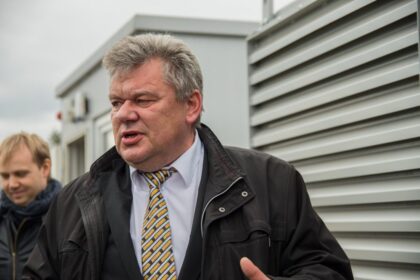 Panevėžio autobusų parko profesinių sąjungų ultimatumas neliesti iš pareigų atleidžiamo generalinio direktoriaus Rimanto Petukausko virto šnipštu.