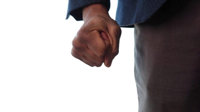 Nors policija tvirtina, kad Panevėžys - saugus miestas, vaikščioti gatvėmis vakarais čia kartais dar gali būti pavojinga.