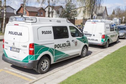 Panevėžio apskrities VPK džiaugiasi naujais automobiliais. Jų šį kartą gavo trylika – dešimt iškeliaus į apskrities komisariatus, vienas bus skirtas ekspertams, o dar du – sulaikytiesiems ir suimtiesiems konvojuoti.