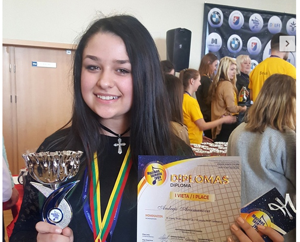 Vilniuje vykusiame IV tarptautiniame jaunųjų atlikėjų konkurse „Muzikos talentų lyga“ aukšto įvertinimo sulaukė Panevėžio rajono Raguvos gimnazijos 6 klasės mokinė Andrėja Arzimanova.
