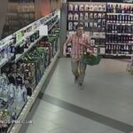 2018-06-01 18.35 val. Panevėžyje, Ukmergės g., maisto prekių parduotuvėje nenustatytas asmuo pavogė du alkoholinio gėrimo butelius. Nuostolis – 45,90 euro.