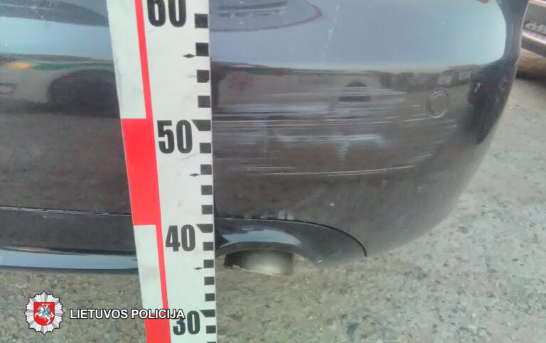 2018-06-18 21.50 val. Panevėžyje, Projektuotojų g., rastas apgadintas stovintis automobilis „Audi A6“. Automobilį apgadinęs vairuotojas iš eismo įvykio pasitraukė.