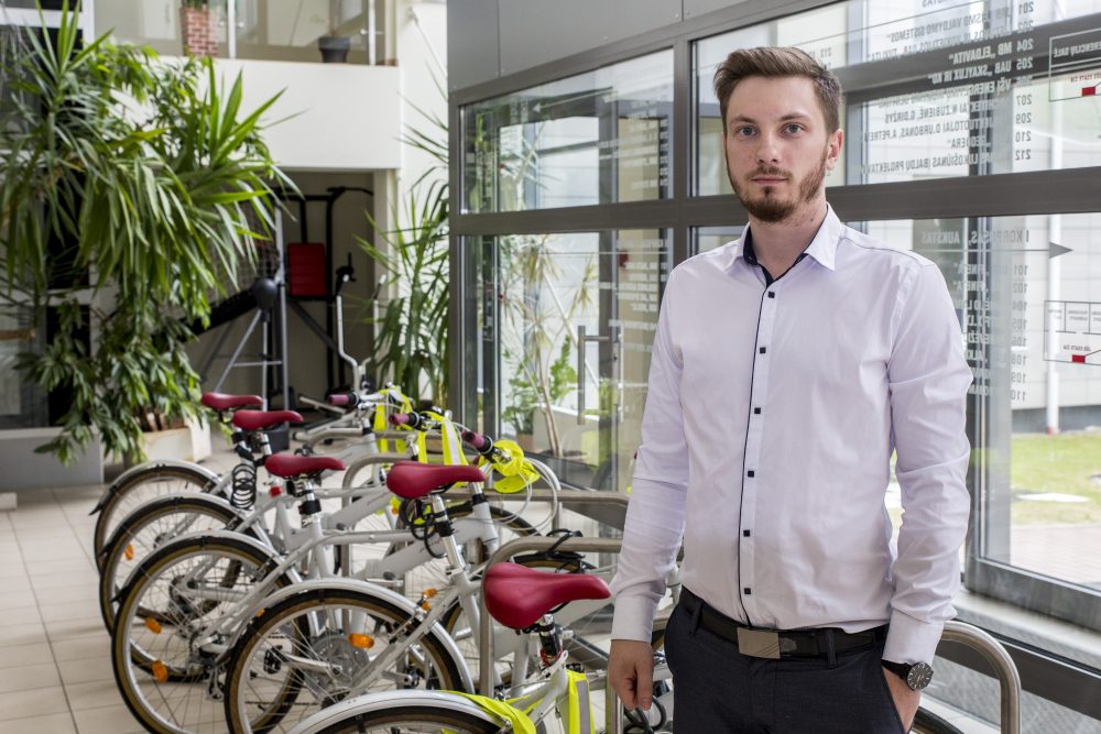 Plėtoti aukštosioms technologijoms įkurtas, bet iki savotiškos nuomos agentūros per dešimtmetį nusiritęs Panevėžio mokslo ir technologijų parkas (MPT) ėmėsi revoliucijos iš patalpų varydamas net ir vos spėjusius apšilti kojas verslininkus.