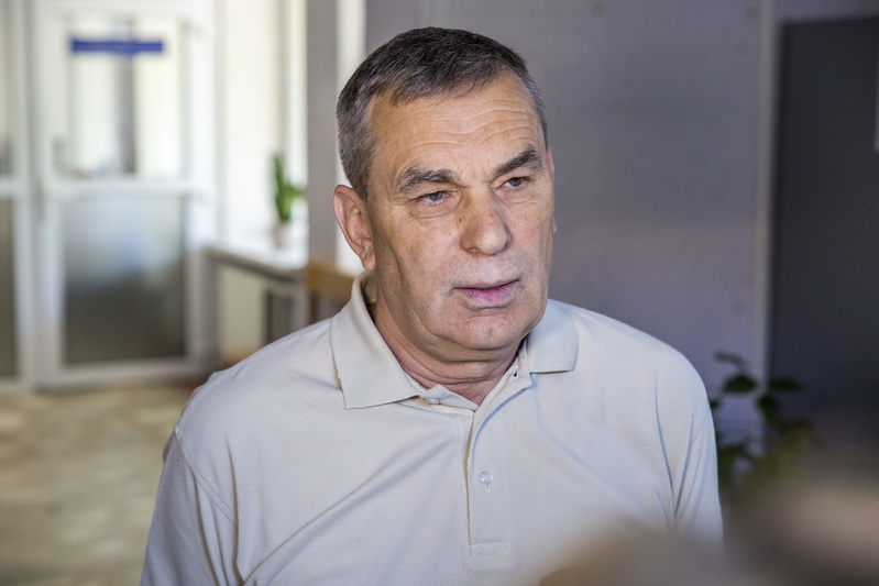 108 butų namo pirmininkas Saulius Ganiprauskas neslepia geranoriškų buvusios kaimynės pastangų atlyginti žalą nematantis. V. BULAIČIO nuotr.