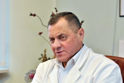 Respublikinės Panevėžio ligoninės buvusiam direktoriui Ivanui Dorošui – vėl prasta žinia iš teismo. Apygardos teismas atmetė jo ir dar dviejų nuteistųjų apeliacinius skundus dėl žemesnės instancijos teismo priimto nuosprendžio už aferas su dokumentais, kyšininkavimą, papirkimą ir piktnaudžiavimą.