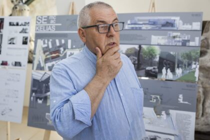 Lenkijoje vykstančioje 26-ojoje tarptautinėje Varšuvos plakatų bienalėje – darbų atranką laimėjęs vienintelis lietuviškas darbas, dailininko Stasio Eidrigevičiaus sukurtas plakatas.