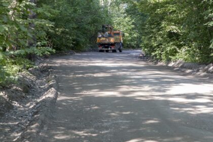 Kam grūstis prie Ladogos ežero Rusijoje, jei ištroškusiesiems ekstremalių bekelės potyrių ratus galima išbandyti ir vietoje – tereikia pasukti į Panevėžio pakraštyje esančią Tiekimo gatvę.