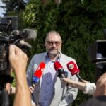 Panevėžio politinį gyvenimą supurčiusiame skandale – esminis posūkis. Prokuratūra spaudžia stabdį viename iš ikiteisminių tyrimų, trukusių daugiau nei porą metų. Korupcija kaltintiems Panevėžio merui Ryčiui Račkauskui, jo patarėjai Gintarei Maskoliūnienei bei jos tėčiui Gintarui Jurgėlui panaikinti įtarimai.