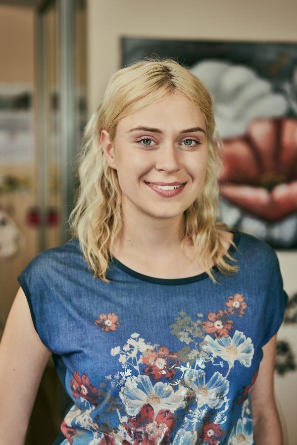 Romantiniame seriale įkūnijusi Liucės personažą Ž. Mardosaitė sparčiai išpopuliarėjo ir pripažįsta pajutusi išaugusį aplinkinių dėmesį. P. Gvildžio nuotr.