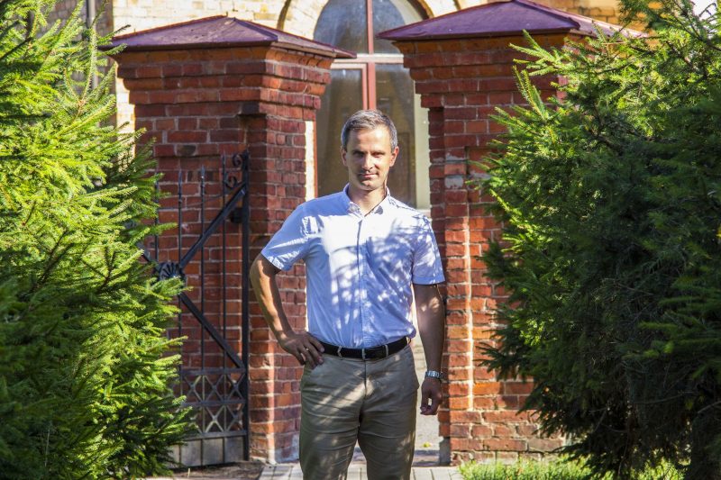 N. Oginto teigimu, panevėžiečiai nėra linkę garsiai kalbėti apie problemas ir per mažai dėmesio skiria smegenų pusrutuliui, atsakingam už emocijas. M. Garucko nuotr.