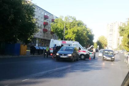 Panevėžyje trečiadienio rytas pažymėtas nelaime pėsčiųjų perėjoje.