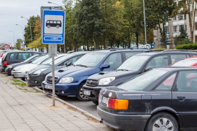 Statybininkų gatvės rekonstrukcija nepatogumų sukėlė ne tik ratuotiems gyventojams, bet ir besinaudojantiesiems viešuoju transportu.