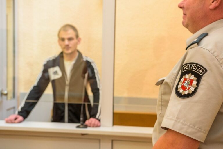 Automobilius Lietuvoje mikliai vogusį latvį Panevėžio teisėjai pasiuntė už grotų.