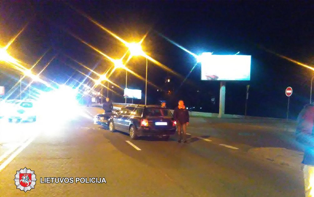 2018-09-29 Panevėžio r., Margučių k., apgadinti tilto atitvarai. Juos apgadinęs automobilio vairuotojas iš eismo įvykio vietos pasitraukė.