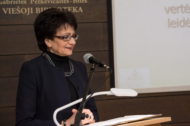 Vienam ryškiausių ir svarbiausių Panevėžio bei apskrities kultūros židinių – G. Petkevičaitės-Bitės bibliotekai ieškoma naujo vadovo. Baigiantis ilgametės direktorės Rimos Maselytės kadencijai, Kultūros ministerija paskelbė konkursą į jos vietą.