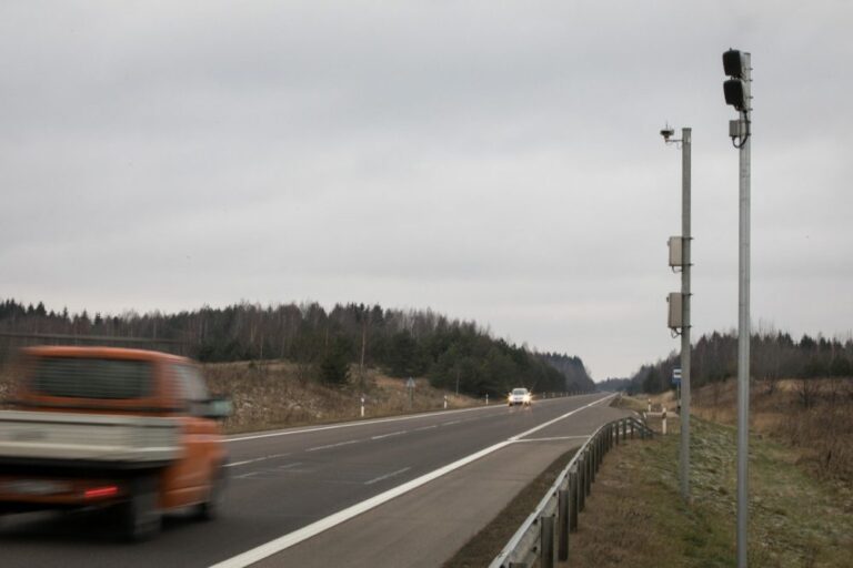 Nuo rugsėjo Lietuvoje veikiantys vidutinio greičio matuokliai užfiksavo apie 11 tūkst. pažeidėjų.