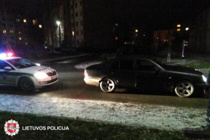 2018-12-13, Panevėžyje, J. Tilvyčio g., automobilis „Mercedes Benz“ partrenkė pėsčiąjį.