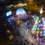 Šalies didmiesčiai vienas po kito pradeda pasiruošimą Kalėdoms. Kaip šiemet atrodys šventinis miestas, turėtų paaiškėti jau rytoj.