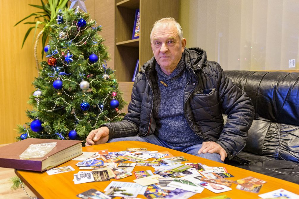 Laimingi nenešioja laikrodžio, o dar laimingesni tikriausiai neturi ir kalendoriaus. Visgi perlipant metų slenkstį be jo dažniausiai neapsieina nė vienas. Tačiau kalendoriukų, ir dar su Panevėžio vaizdais, niekas neturi tiek, kiek panevėžietis Vidmantas Kazlauskas.