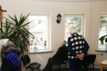 Panevėžys – sparčiai senstantis miestas ir socialinių paslaugų poreikis jau seniai viršija pasiūlą. Aukštaitijos sostinė tegali pasiūlyti seneliams vienintelę užuovėją – Šv. Juozapo globos namus.