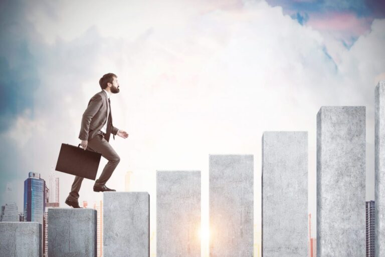 Lietuvos laisvosios rinkos instituto (LLRI) ekspertų analizėje, kaip per pastaruosius ketvertą metų savivaldybėse keitėsi ekonominiai rodikliai, dėl mažų atlyginimų ir šlubuojančio investicijų pritraukimo sukritikuotas Panevėžio rajonas gali pabaksnoti į bankų analitikų pateiktas išvadas.