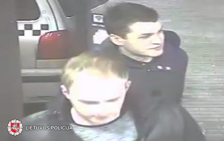 2019-02-16 02.16 val. Panevėžyje, Nemuno g., degalinėje, nenustatyti asmenys konflikto metu sumušė vyrą ir apgadino automobilį.