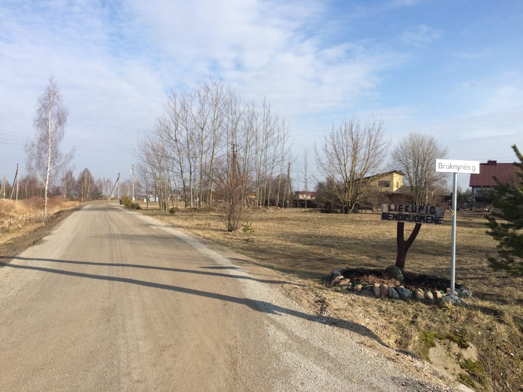 Šiandien Panevėžio miesto savivaldybės taryba pritarė, kad 2019 m. būtų asfaltuojamos žvyruotos Bruknynės ir Liublino gatvės.