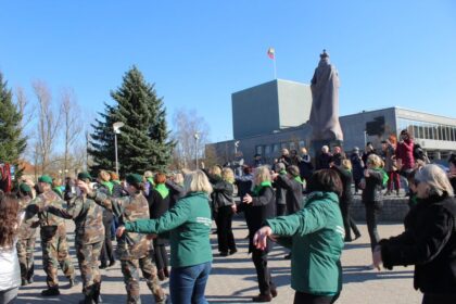 Pasaulinė sveikatos diena (balandžio 7-oji), kurios šūkis „Sveikata visiems“, Panevėžyje paminėta balandžio 3-iąją. Miesto Senvagėje vyko renginys, pavadintas „Sveikatos pavasariu“, kurį organizavo Panevėžio miesto savivaldybės visuomenės sveikatos biuras (VSB).