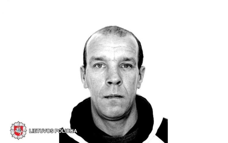 Ieškomas dingęs be žinios Albertas Urbštanavičius (gim. 1979 m.). A. Urbštanavičius 185 cm ūgio, liekno kūno sudėjimo, tamsių, trumpų plaukų, praplikęs. Ant peties skorpiono tatuiruotė.