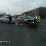 2019-04-08 6.30 val. Panevėžyje, V. Basanavičiaus g. ir Vilniaus g. sankryžoje susidūrė automobiliai „Peugeot 3008“ ir „Opel“.