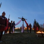 Didžiojo penktadienio vakarą Kryžiaus kelio eisena Senvagėje rengiama nuo 2015-ųjų. M. GARUCKO nuotr.