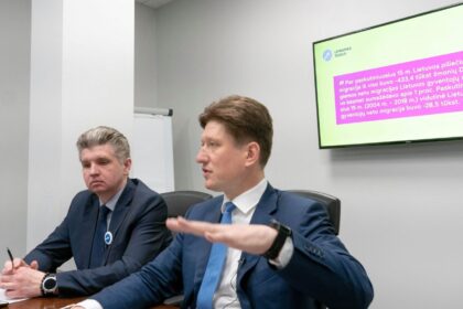 Balandžio 24 d. vykusioje skaitmeninio judėjimo „Lemiamas šuolis“ spaudos konferencijoje, transliuotoje gyvai ZOOM ir „Facebook“, tiek gyvo bendravimo metu, rinkimų komiteto nariai pristatė sprendimą, kuris padėtų spręsti talentų ir darbo jėgos migracijos klausimus bei kitas problemas tiek Lietuvoje, tiek ir kitose Europos Sąjungos valstybėse.