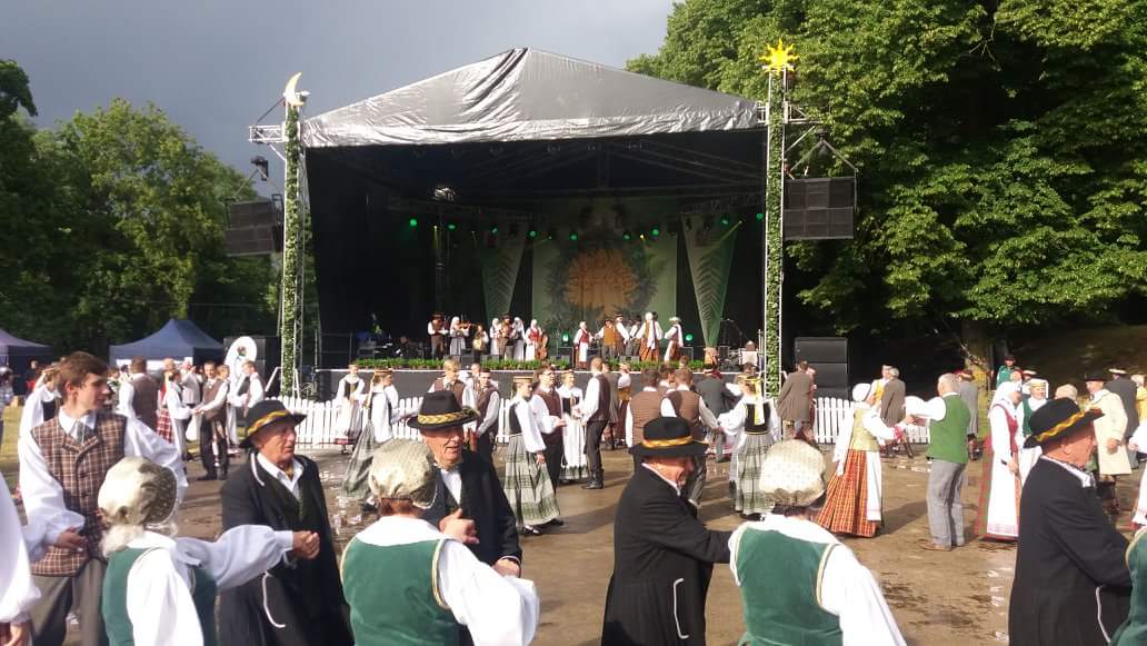 Panevėžio miesto savivaldybė padalijo 8000 Eur mėgėjų meno kolektyvams.