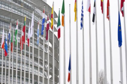 Po sekmadienį vykusių rinkimų Europos Parlamente (EP) turėtų keistis šeši iš vienuolikos Lietuvos atstovų.