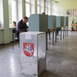 Pirmąją išankstinio balsavimo dieną savo valią prezidento rinkimų antrajame ture bei Europos Parlamento rinkimuose pareiškė tūkstančiu daugiau rinkėjų nei per pirmąjį turą prieš dvi savaites.