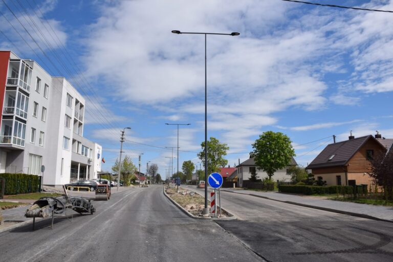 Užbaigus asfaltavimo darbus, gegužės 11 d. atnaujinamas eismas Pušaloto gatve.