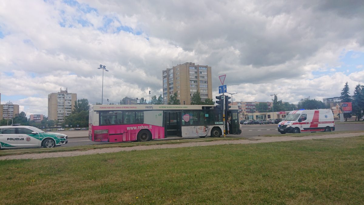 Per šiuos metus Lietuvos didžiųjų miestų viešojo transporto parkus iš viso papildys daugiau kaip 100 ekologiškų troleibusų ir autobusų, įsigyjamų už Europos Sąjungos fondų investicijas. Naujų transporto priemonių jau įsigijo Vilnius ir Šiauliai, artimiausiu metu nauji autobusai ir troleibusai išvažiuos į Klaipėdos ir Kauno gatves. Iki metų pabaigos nauji autobusai pasieks ir Panevėžį.
