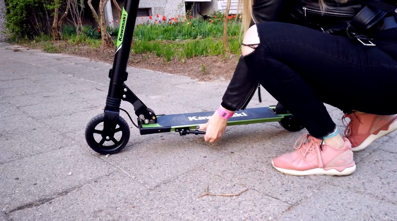 Šiandien minint Pasaulinę dviračio dieną, Susisiekimo ministerija kviečia vietoj asmeninio automobilio mieste kuo dažniau rinktis dviratį, paspirtuką ar kitą aplinkai draugišką transporto priemonę ir primena svarbiausias taisykles, kad važiuoti ir eiti mieste būtų saugu.