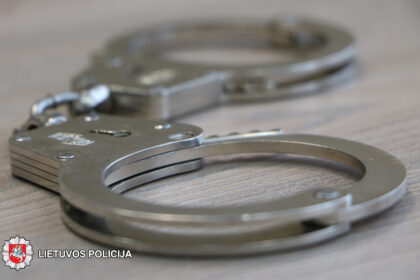 Panevėžyje nuo spalio darbavęsi parduotuvių vagys sulaikyti.