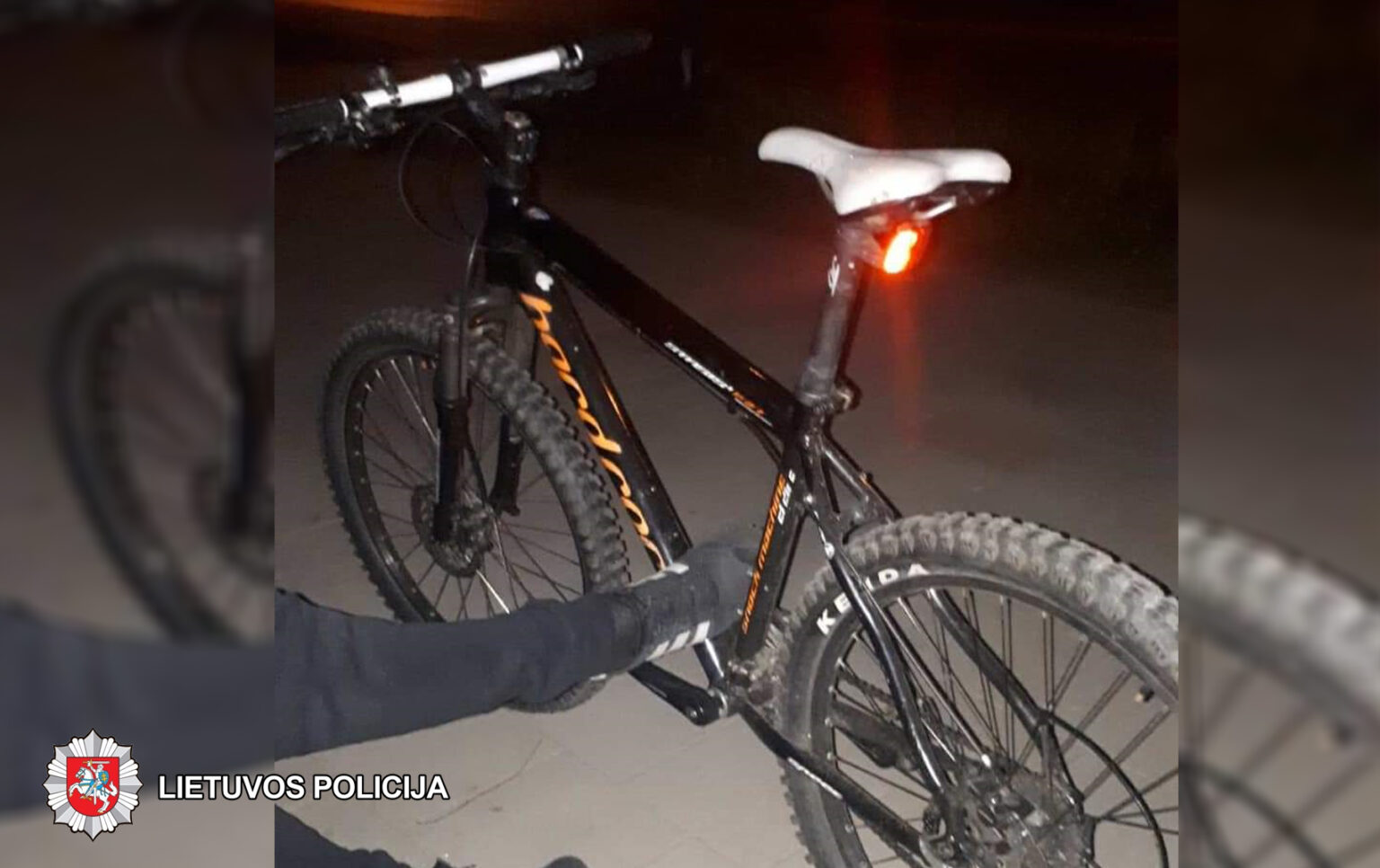 2019-06-19 Panevėžyje, Beržų g., pavogtas dviratis „HANDROCK“.