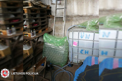 Panevėžio AVPK KP ENTV pradėjo ikiteisminį tyrimą dėl neteisėto nedenatūruoto ir denatūruoto etilo alkoholio laikymo, gabenimo ir realizavimo.