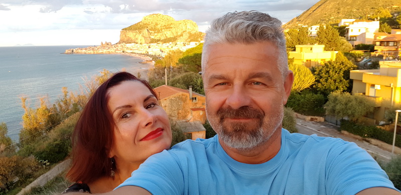 Netikėtai laiptinėje užsimezgusi pažintis meile liepsnoja jau ketvirtį amžiaus. ASMENINIO ARCHYVO nuotr.