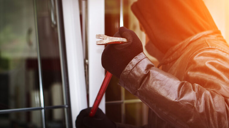 Panevėžietei savaitgalis baigėsi papildomais rūpesčiais ir nemenkais nuostoliais.